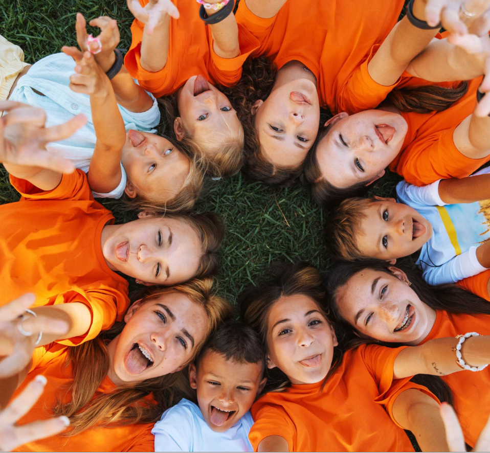 Emotions and social skills: friends and memories for life image